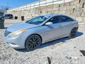 2011 HYUNDAI SONATA