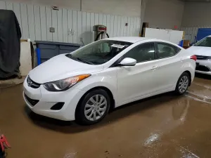 2013 HYUNDAI ELANTRA