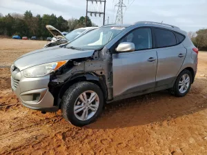 2011 HYUNDAI TUCSON