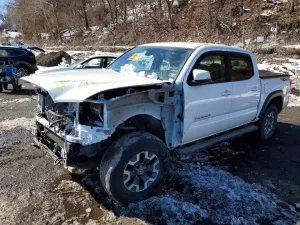 2019 TOYOTA TACOMA