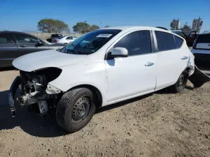 2012 NISSAN VERSA