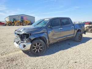 2017 TOYOTA TUNDRA