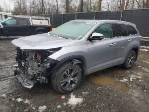 2016 TOYOTA HIGHLANDER