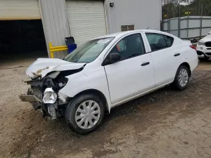 2014 NISSAN VERSA