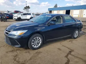 2017 TOYOTA CAMRY