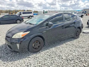 2015 TOYOTA PRIUS