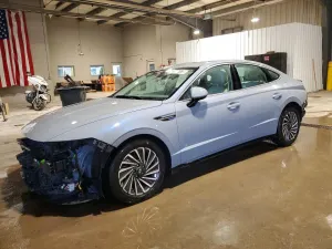 2025 HYUNDAI SONATA