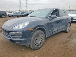 2013 PORSCHE CAYENNE
