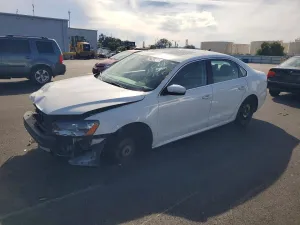 2013 VOLKSWAGEN PASSAT