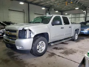 2011 CHEVROLET SILVERADO