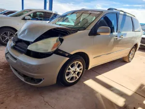 2004 TOYOTA SIENNA