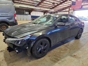 2022 HYUNDAI ELANTRA