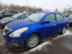 2017 NISSAN VERSA