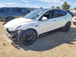 2020 TESLA MODEL Y
