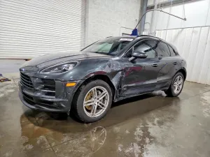 2020 PORSCHE MACAN