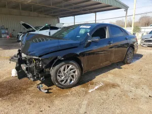 2024 HYUNDAI ELANTRA