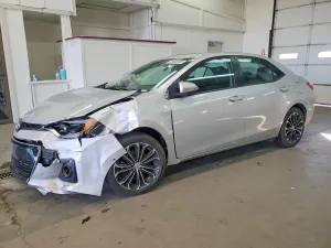 2015 TOYOTA COROLLA
