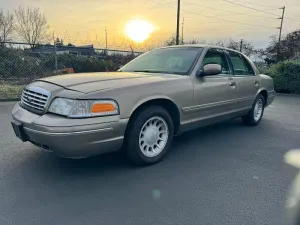 2001 FORD CROWN VIC