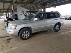 2005 TOYOTA HIGHLANDER
