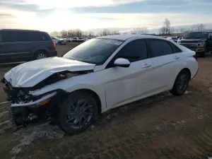2024 HYUNDAI ELANTRA