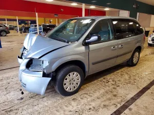 2005 CHRYSLER MINIVAN