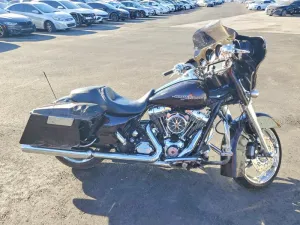 2011 HARLEY DAVIDSON FL