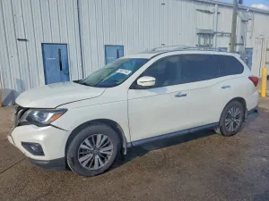 2017 NISSAN PATHFINDER