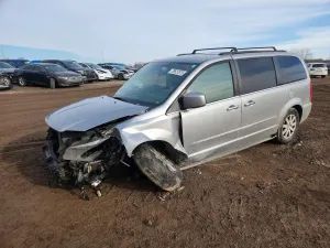2016 CHRYSLER TOWN & COUNTRY