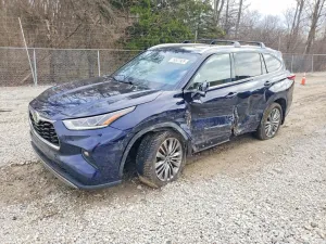 2022 TOYOTA HIGHLANDER
