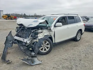 2011 TOYOTA HIGHLANDER