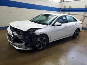 2022 HYUNDAI ELANTRA