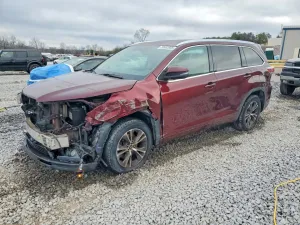 2016 TOYOTA HIGHLANDER