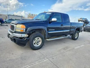 2005 GMC SIERRA