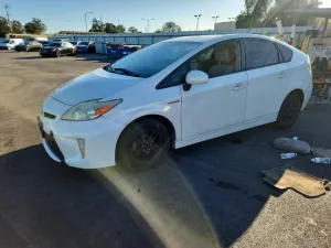 2013 TOYOTA PRIUS THRE