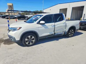 2017 HONDA RIDGELINE