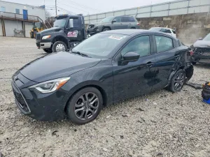 2019 TOYOTA YARIS XLE