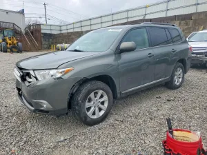 2012 TOYOTA HIGHLANDER