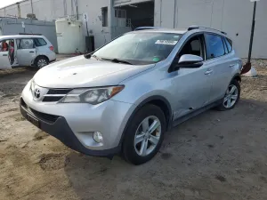 2014 TOYOTA RAV4