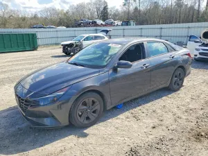 2021 HYUNDAI ELANTRA S