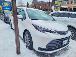 2024 TOYOTA SIENNA