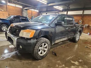 2010 NISSAN TITAN