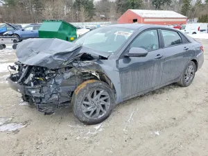 2024 HYUNDAI ELANTRA