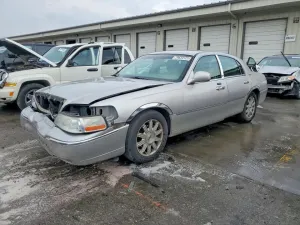 2011 LINCOLN TOWNCAR