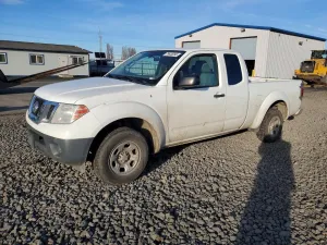 2013 NISSAN FRONTIER
