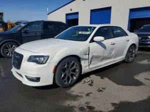 2018 CHRYSLER 300