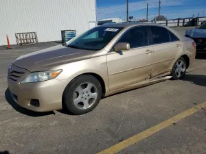 2011 TOYOTA CAMRY
