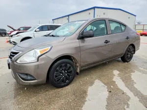 2015 NISSAN VERSA