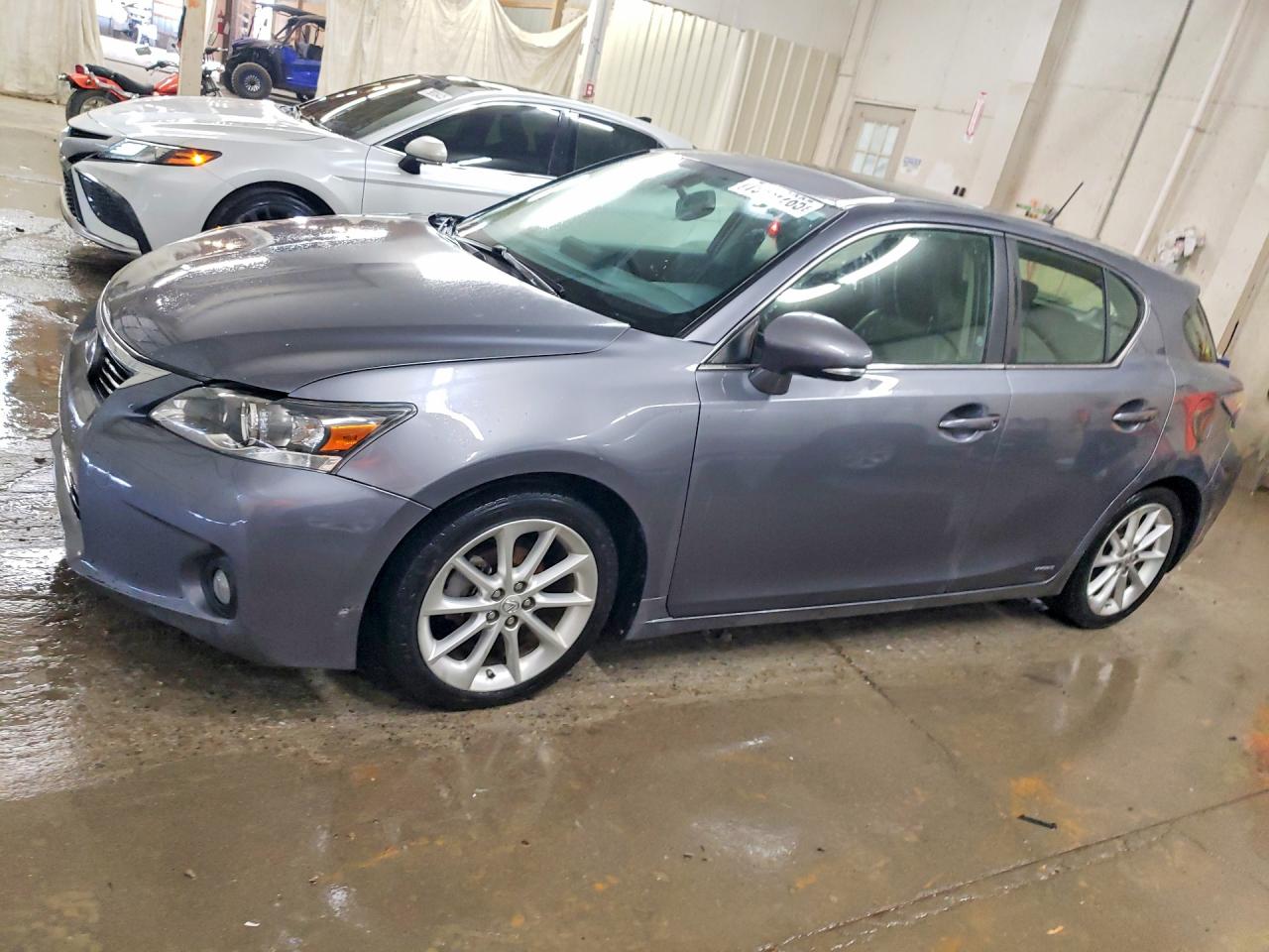 2013 LEXUS CT 200H