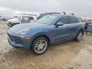 2020 PORSCHE CAYENNE