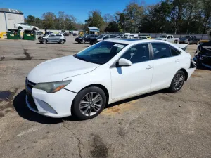 2016 TOYOTA CAMRY